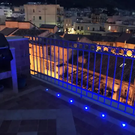Appartamento Historic Tropea, Spacious W/ Views Tropea