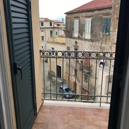 Historic Tropea, Spacious W/ Views Tropea